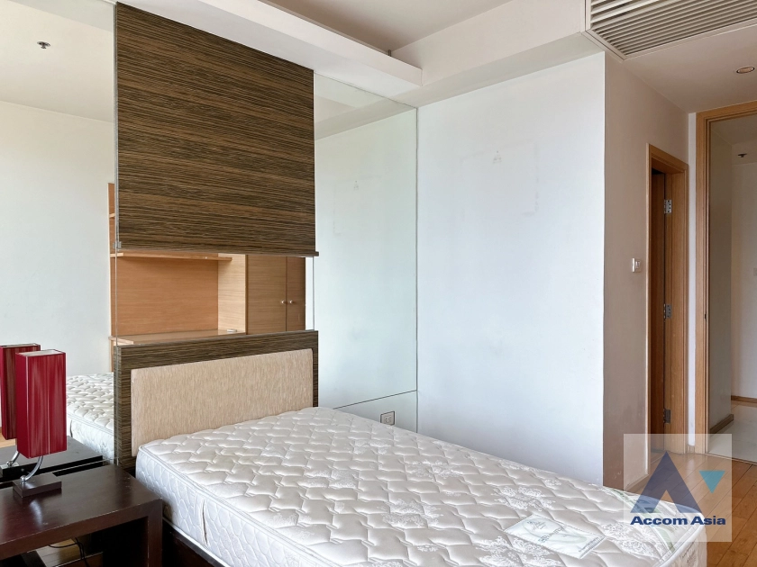 11  3 br Condominium For Rent in Sathorn ,Bangkok BTS Chong Nonsi - BRT Sathorn at The Empire Place 13002442