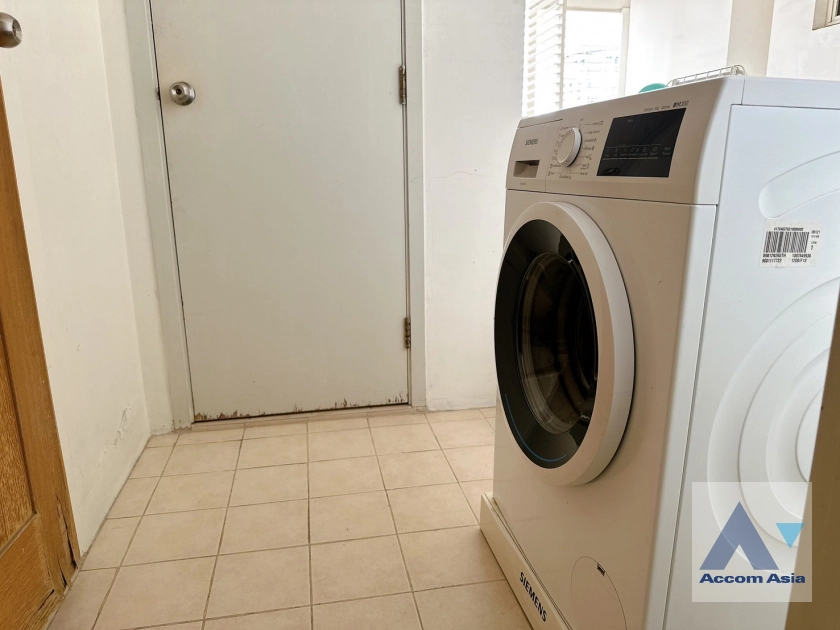 28  3 br Condominium For Rent in Sathorn ,Bangkok BTS Chong Nonsi - BRT Sathorn at The Empire Place 13002442