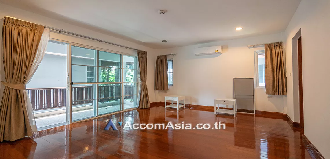 7  4 br House For Rent in Sukhumvit ,Bangkok BTS Ekkamai at House in Compound 40119