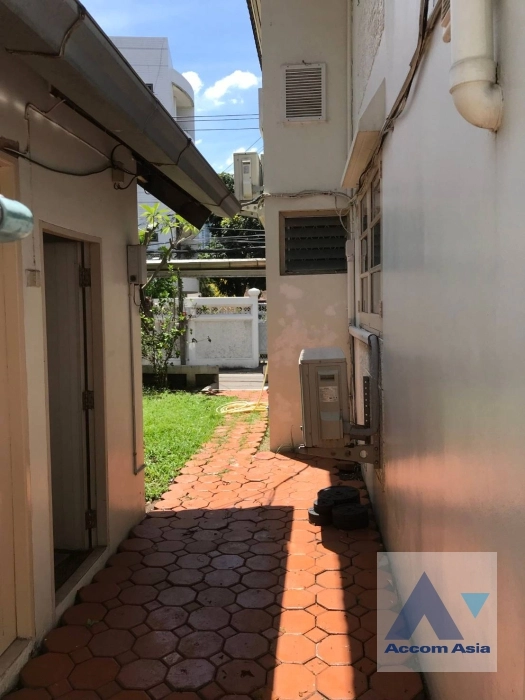 16  3 br House for rent and sale in Sukhumvit ,Bangkok BTS Thong Lo 90369