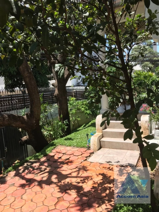 15  3 br House for rent and sale in Sukhumvit ,Bangkok BTS Thong Lo 90369