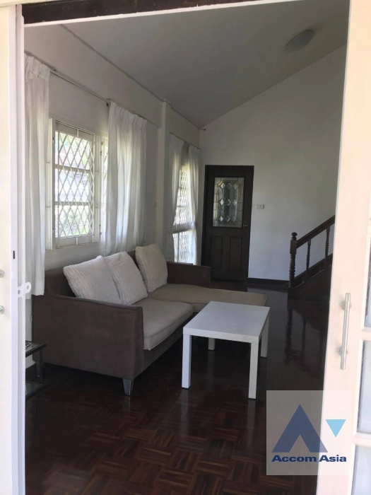  1  3 br House for rent and sale in Sukhumvit ,Bangkok BTS Thong Lo 90369