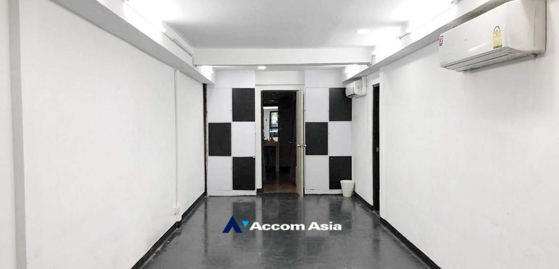 8  4 br Townhouse for rent and sale in Sukhumvit ,Bangkok BTS Phrom Phong 13002485