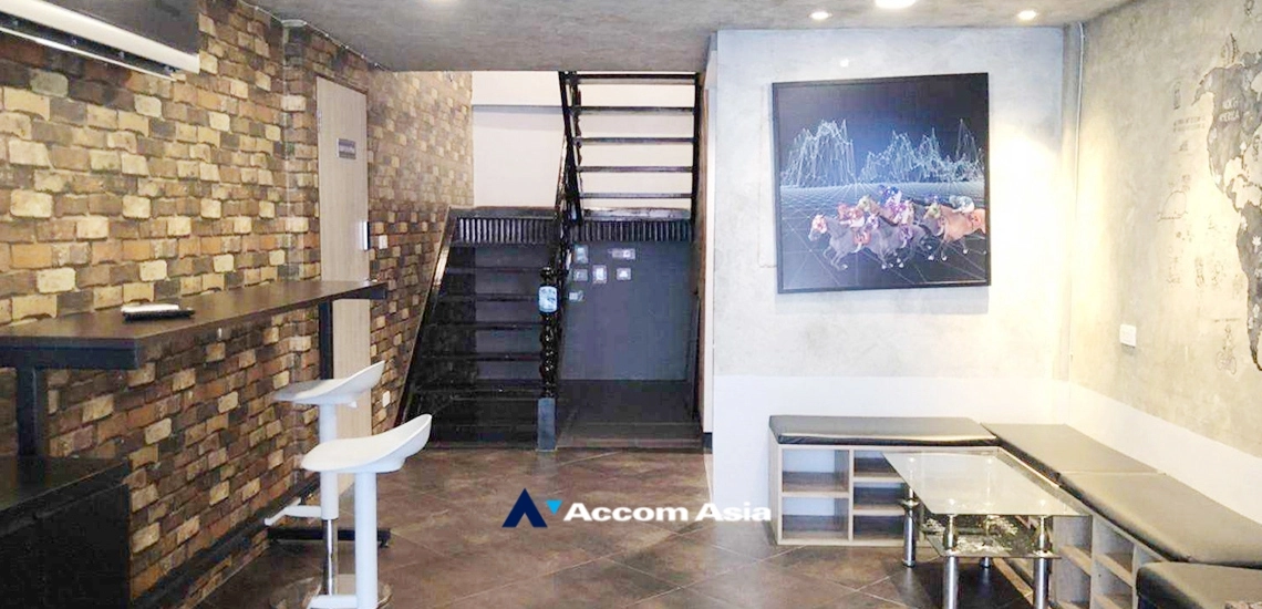 4  4 br Townhouse for rent and sale in Sukhumvit ,Bangkok BTS Phrom Phong 13002485