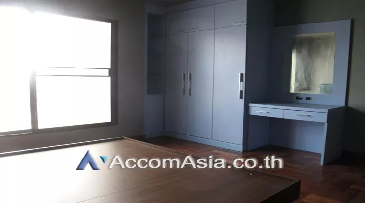 unit 2 Bedrooms  Condominium For Rent in Sukhumvit, Bangkok  near BTS Nana (13002506)