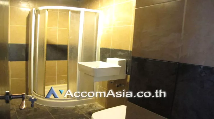 unit 2 Bedrooms  Condominium For Rent in Sukhumvit, Bangkok  near BTS Nana (13002506)