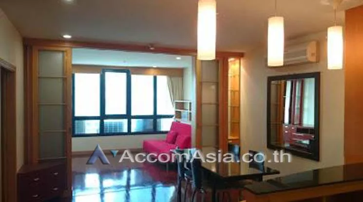 unit 1 Bedroom  Condominium For Rent & Sale in Ploenchit, Bangkok  near BTS Chitlom (13002556)