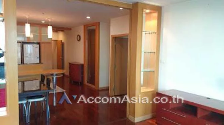  1 Bedroom  Condominium For Rent & Sale in Ploenchit, Bangkok  near BTS Chitlom (13002556)