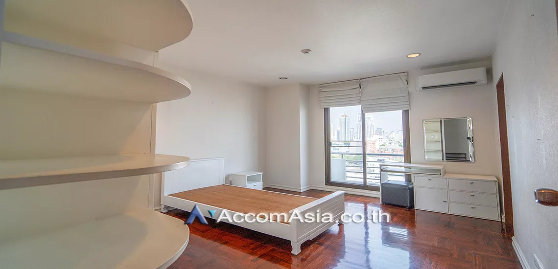 8  3 br Apartment For Rent in Sukhumvit ,Bangkok BTS Thong Lo at Greenery Space In Bangkok 13002565