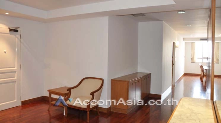 unitPet friendly |  3 Bedrooms  Apartment For Rent in Sukhumvit, Bangkok  near BTS Phrom Phong (13002594)