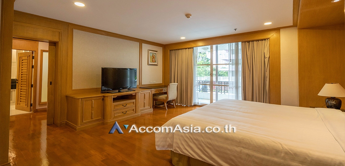 6  2 br Apartment For Rent in Sukhumvit ,Bangkok BTS Phrom Phong at Classic Style - High Standard Apartment in a Prime Location 10245