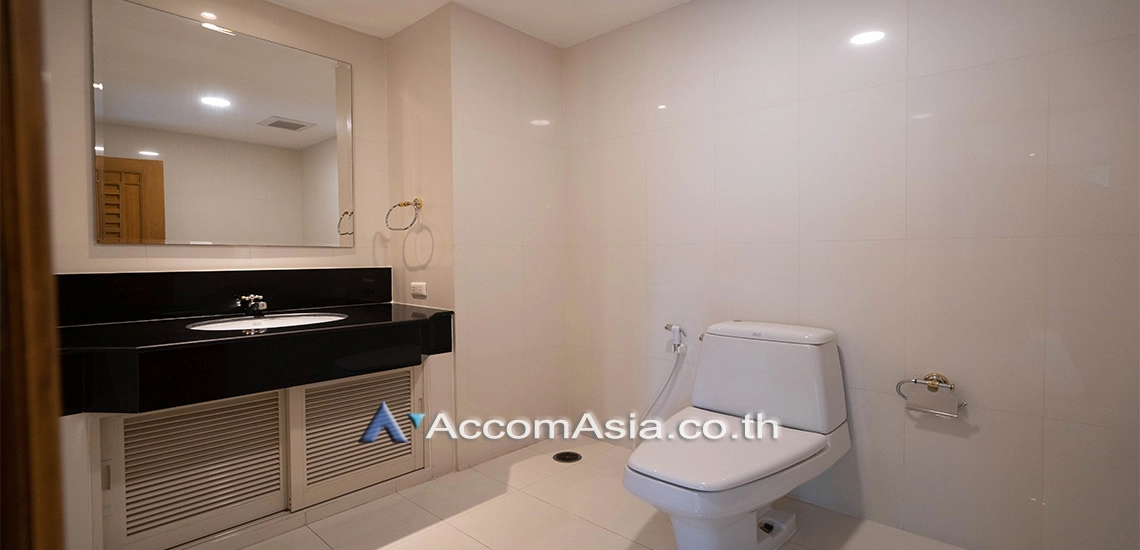 9  2 br Apartment For Rent in Sukhumvit ,Bangkok BTS Phrom Phong at Classic Style - High Standard Apartment in a Prime Location 10245