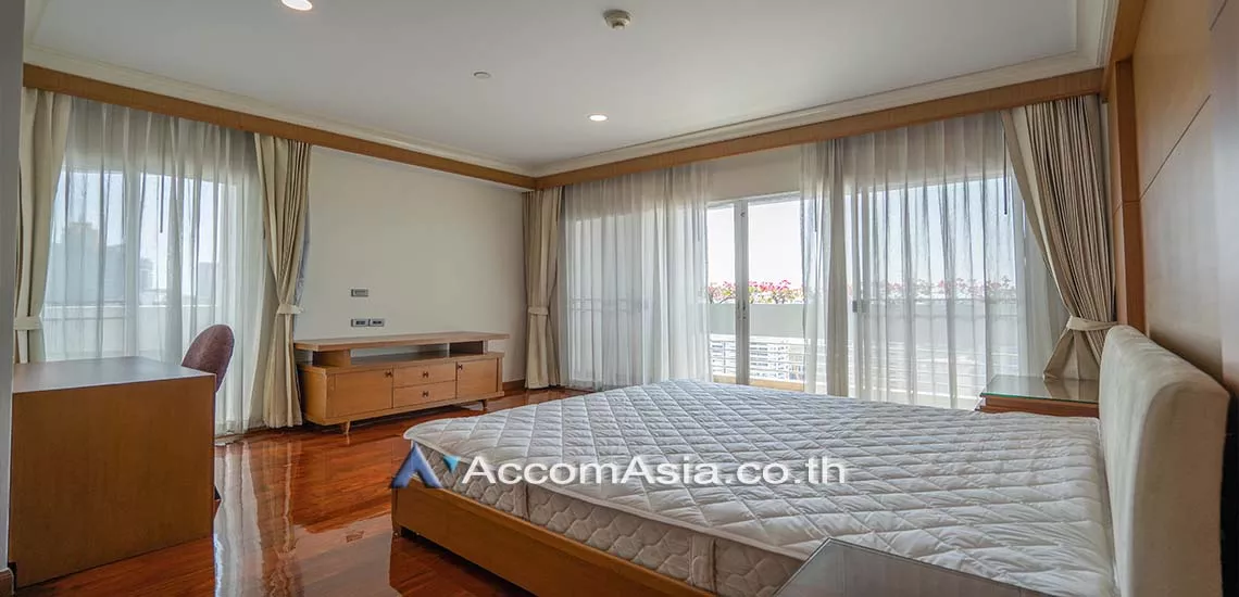 6  3 br Apartment For Rent in Sukhumvit ,Bangkok BTS Nana at Fully Furnished Suites 13002669