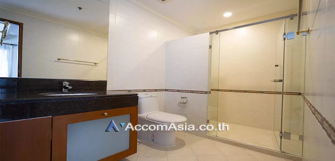 10  3 br Apartment For Rent in Sukhumvit ,Bangkok BTS Nana at Fully Furnished Suites 13002669
