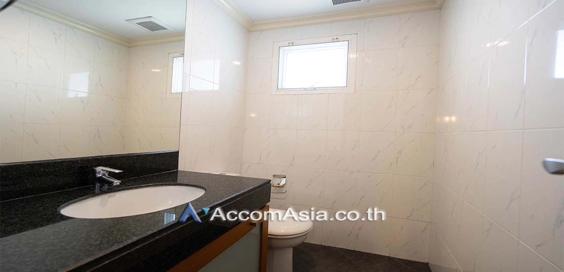 12  3 br Apartment for rent and sale in Sukhumvit ,Bangkok BTS Nana at Fully Furnished Apartment, Only 2 mins walk to BTS 13002669