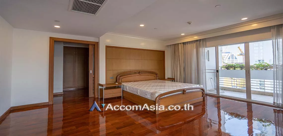 9  3 br Apartment For Rent in Sukhumvit ,Bangkok BTS Nana at Fully Furnished Suites 13002669