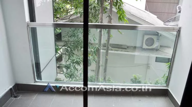 unit 2 Bedrooms  Condominium For Rent in Sukhumvit, Bangkok  near BTS Thong Lo (13002688)