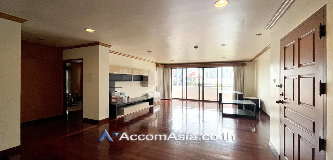 unitPet friendly |  3 Bedrooms  Apartment For Rent & Sale in Ploenchit, Bangkok  near BTS Ploenchit - MRT Lumphini (AA10002)