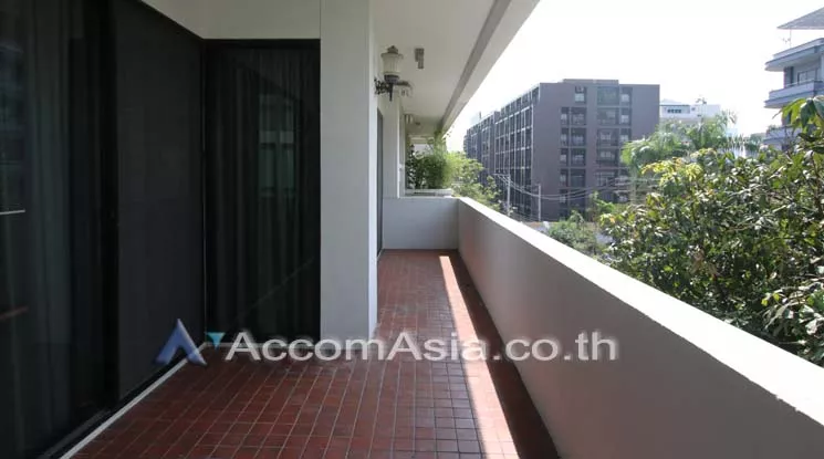 9  3 br Apartment For Rent in Ploenchit ,Bangkok BTS Ploenchit - MRT Lumphini at Low rised Apartment in Ruamrudee AA10036