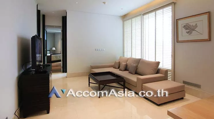  2 Bedrooms  Condominium For Rent in Silom, Bangkok  near BTS Chong Nonsi - BRT Arkhan Songkhro (AA10039)