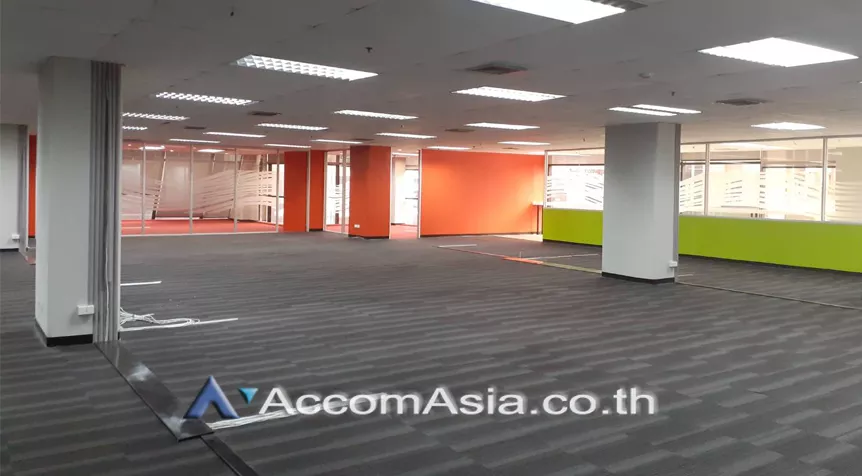  2  Office Space For Rent in Phaholyothin ,Bangkok BTS Phaya Thai - ARL Phayathai at Siripinyo Building AA10077