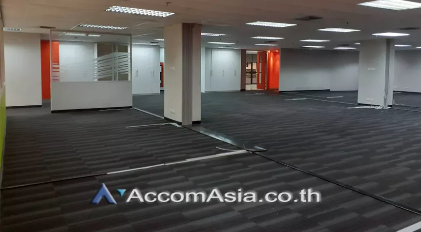 1  Office Space For Rent in Phaholyothin ,Bangkok BTS Phaya Thai - ARL Phayathai at Siripinyo Building AA10077