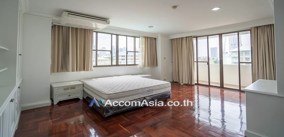 10  3 br Apartment For Rent in Sukhumvit ,Bangkok BTS Phrom Phong at Pet friendly - High rise Apartment AA10096
