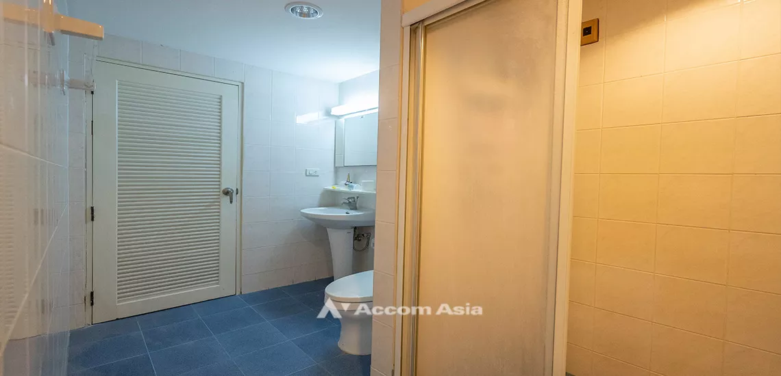 11  3 br Condominium For Rent in Sukhumvit ,Bangkok BTS Phrom Phong at Royal Castle AA10100