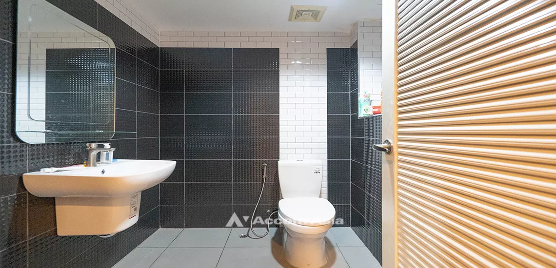 10  3 br Condominium For Rent in Sukhumvit ,Bangkok BTS Phrom Phong at Royal Castle Sukhumvit 39 AA10100