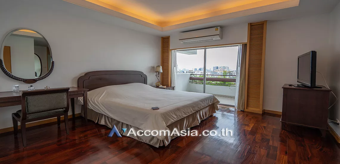 7  3 br Apartment For Rent in Sathorn ,Bangkok MRT Lumphini at Living with natural 2002004