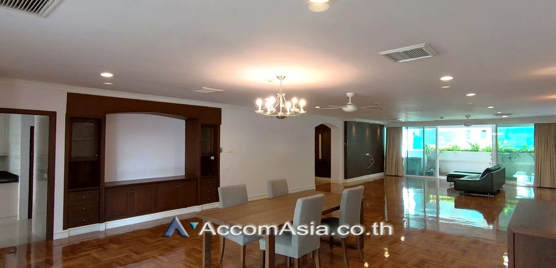 Big Balcony, Pet friendly |  3 Bedrooms  Apartment For Rent in Sukhumvit, Bangkok  near BTS Phrom Phong (10247)