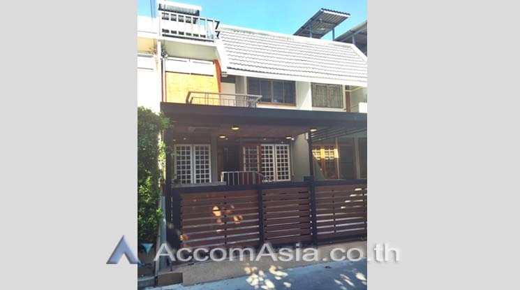 unitHome Office |  3 Bedrooms  Townhouse For Rent in Sukhumvit, Bangkok  near BTS Phra khanong (AA10131)