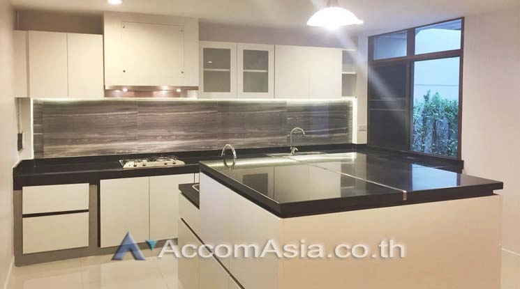 unitHome Office |  3 Bedrooms  Townhouse For Rent in Sukhumvit, Bangkok  near BTS Phra khanong (AA10131)
