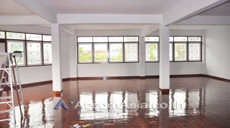 6  Shophouse For Sale in Sukhumvit ,Bangkok MRT Khlong Toei AA10136