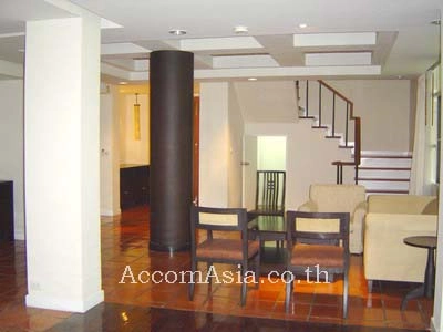 Pet friendly |  Set among tropical atmosphere Apartment  3 Bedroom for Rent BTS Ploenchit in Ploenchit Bangkok