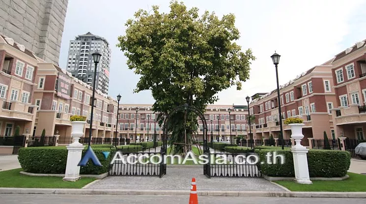  2  4 br Townhouse For Sale in Sukhumvit ,Bangkok BTS On Nut at Garden Square Sukhumvit 77 AA10139