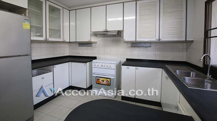 unitPet friendly |  3 Bedrooms  Condominium For Rent in Sukhumvit, Bangkok  near BTS Phrom Phong (AA10142)