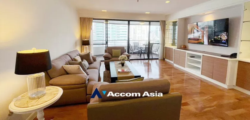  4 Bedrooms  Apartment For Rent in Sukhumvit, Bangkok  near BTS Asok - MRT Sukhumvit - MRT Queen Sirikit National Convention Center (AA10150)