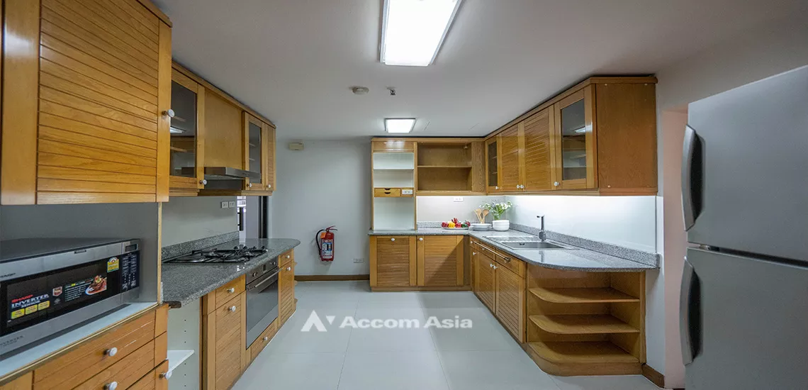 7  3 br Apartment For Rent in Sukhumvit ,Bangkok BTS Asok - MRT Sukhumvit at Warm Family Atmosphere AA10152