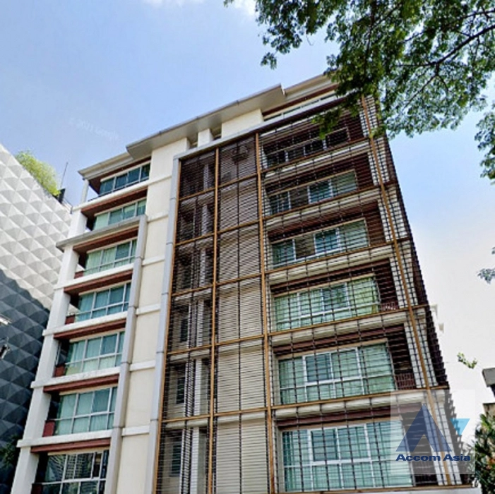 unit 3 Bedrooms  Condominium For Rent in Phaholyothin, Bangkok  near BTS Ari (AA10171)