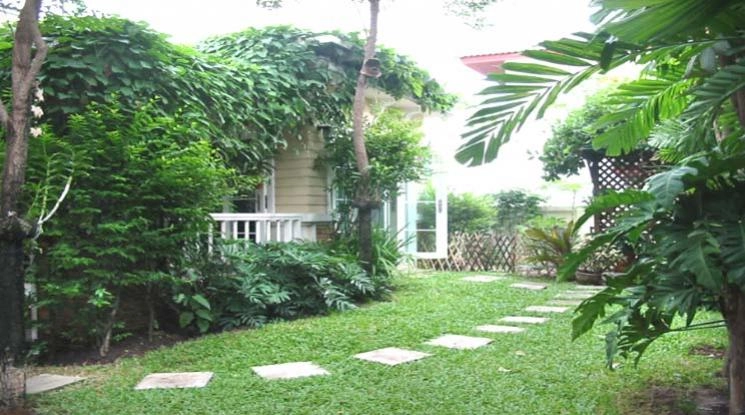 8  3 br House for rent and sale in Pattanakarn ,Bangkok BTS On Nut at Nantawan Village Onnuch 50150