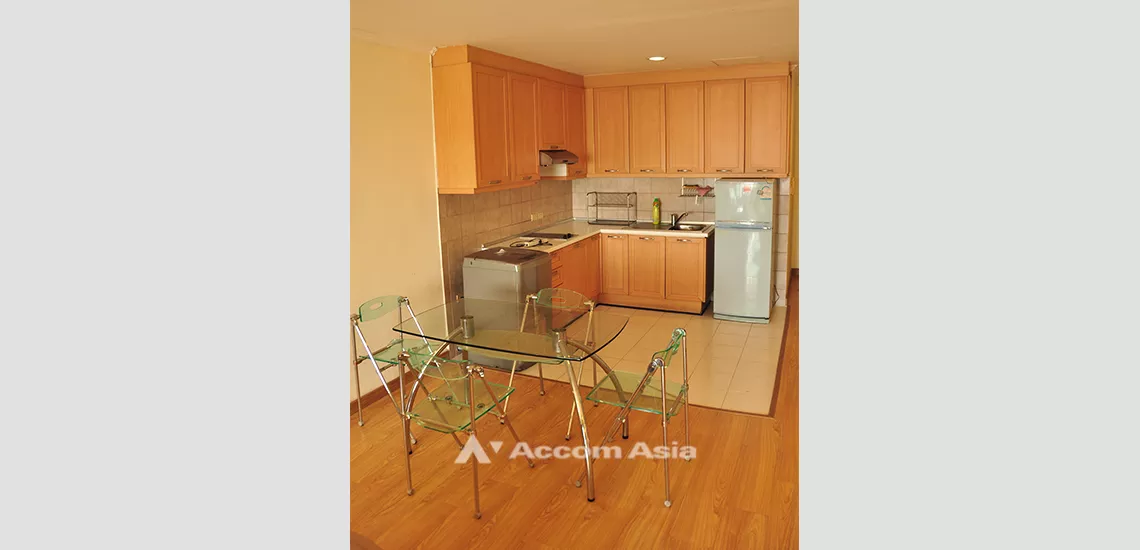 5  2 br Condominium For Rent in Sathorn ,Bangkok BTS Sala Daeng - MRT Lumphini at Sathorn Gardens AA10190