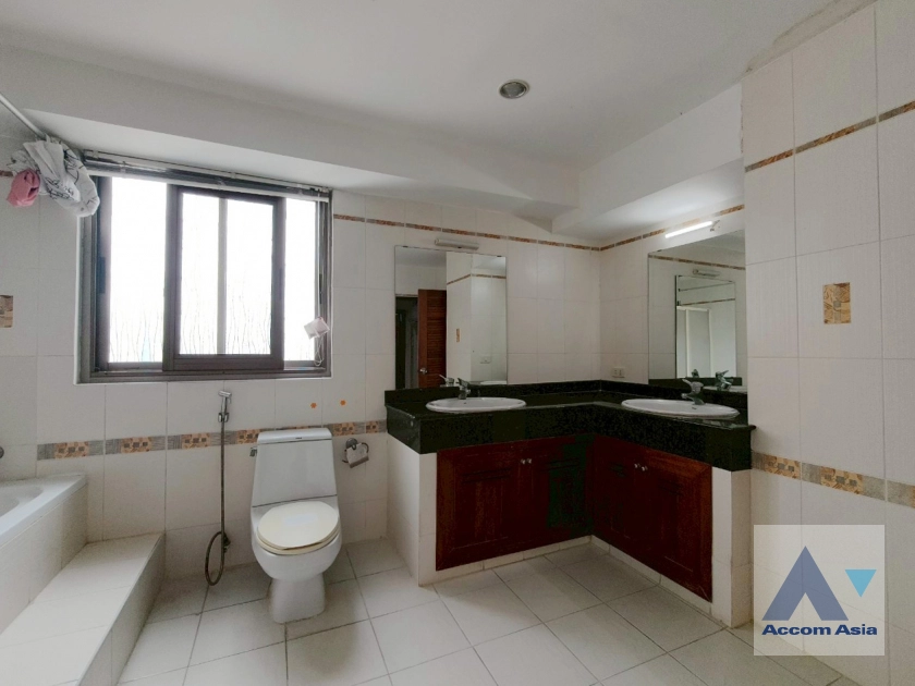 10  3 br Condominium for rent and sale in Sukhumvit ,Bangkok BTS Phrom Phong at Royal Castle Sukhumvit 39 AA10204