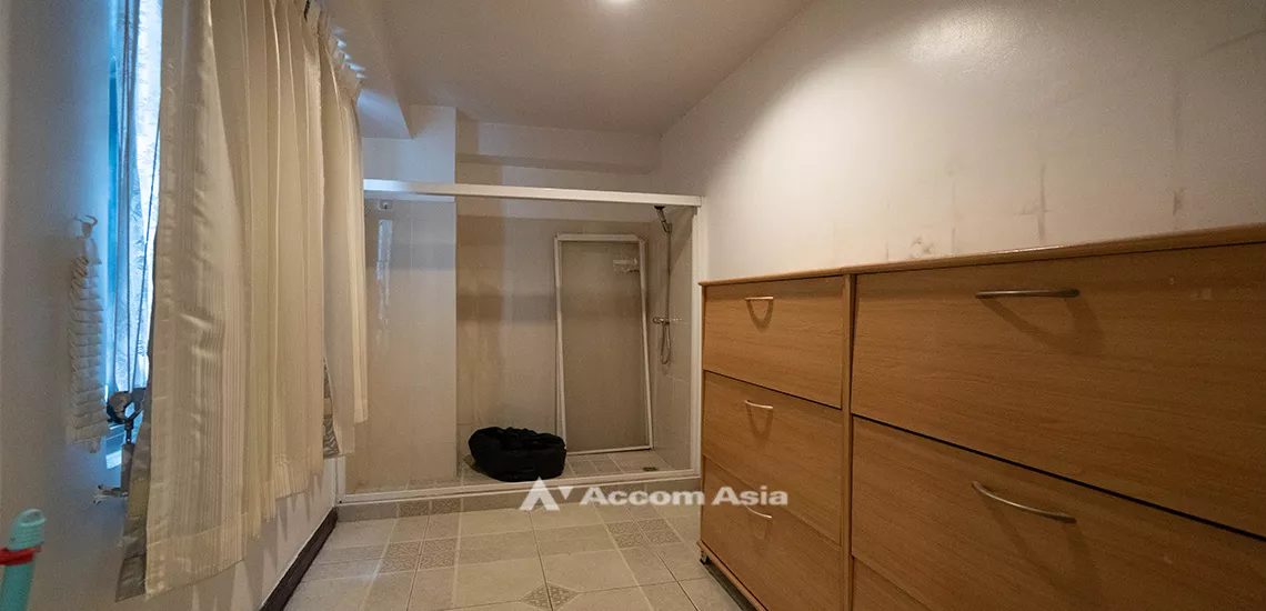 11  3 br Condominium For Rent in Sukhumvit ,Bangkok BTS Phrom Phong at Royal Castle AA10205