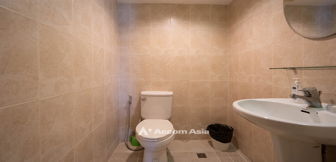 12  3 br Condominium for rent and sale in Sukhumvit ,Bangkok BTS Phrom Phong at Royal Castle Sukhumvit 39 AA10205