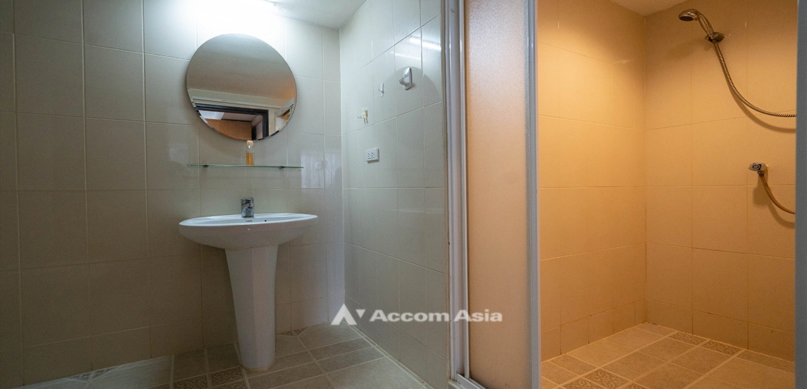 13  3 br Condominium for rent and sale in Sukhumvit ,Bangkok BTS Phrom Phong at Royal Castle Sukhumvit 39 AA10205