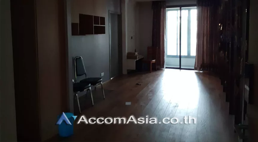 5  Retail / Showroom For Rent in Ploenchit ,Bangkok BTS Chitlom at The 19 at chidlom AA10249