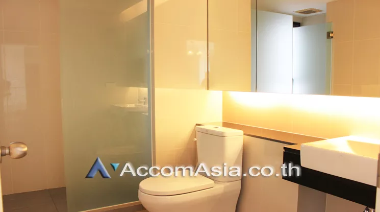 7  3 br Apartment For Rent in Sukhumvit ,Bangkok BTS Ekkamai at High-Rise Living with a Large Balcony Apartment in Ekkamai 10253
