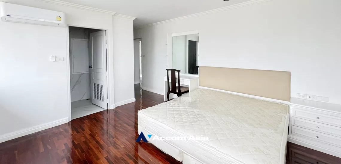 6  3 br Apartment For Rent in Sukhumvit ,Bangkok BTS Thong Lo at Perfect For A Big Family AA10264