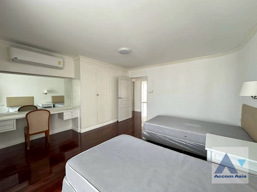 11  3 br Apartment For Rent in Sukhumvit ,Bangkok BTS Thong Lo at Perfect For A Big Family AA10264